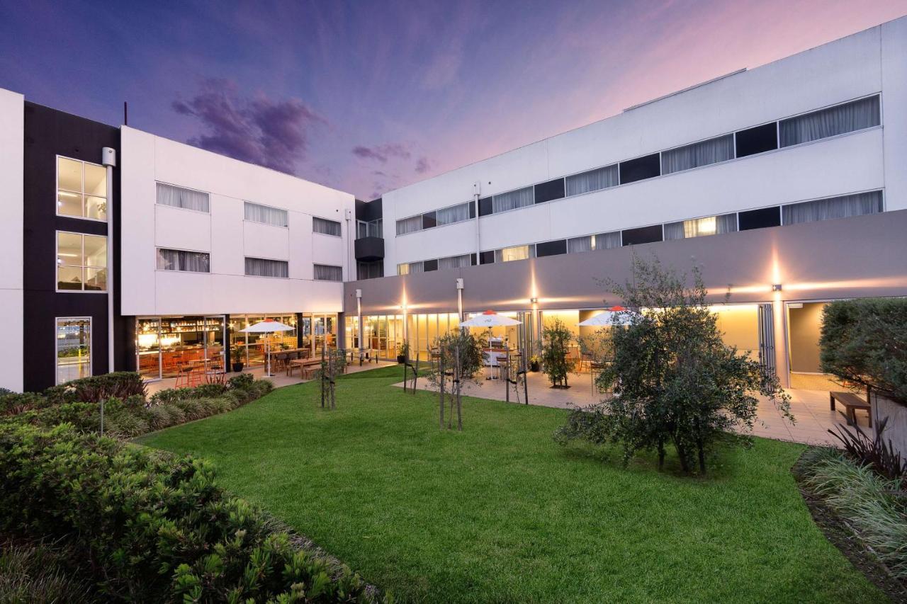 Atura Dandenong Hotel Doveton Bagian luar foto