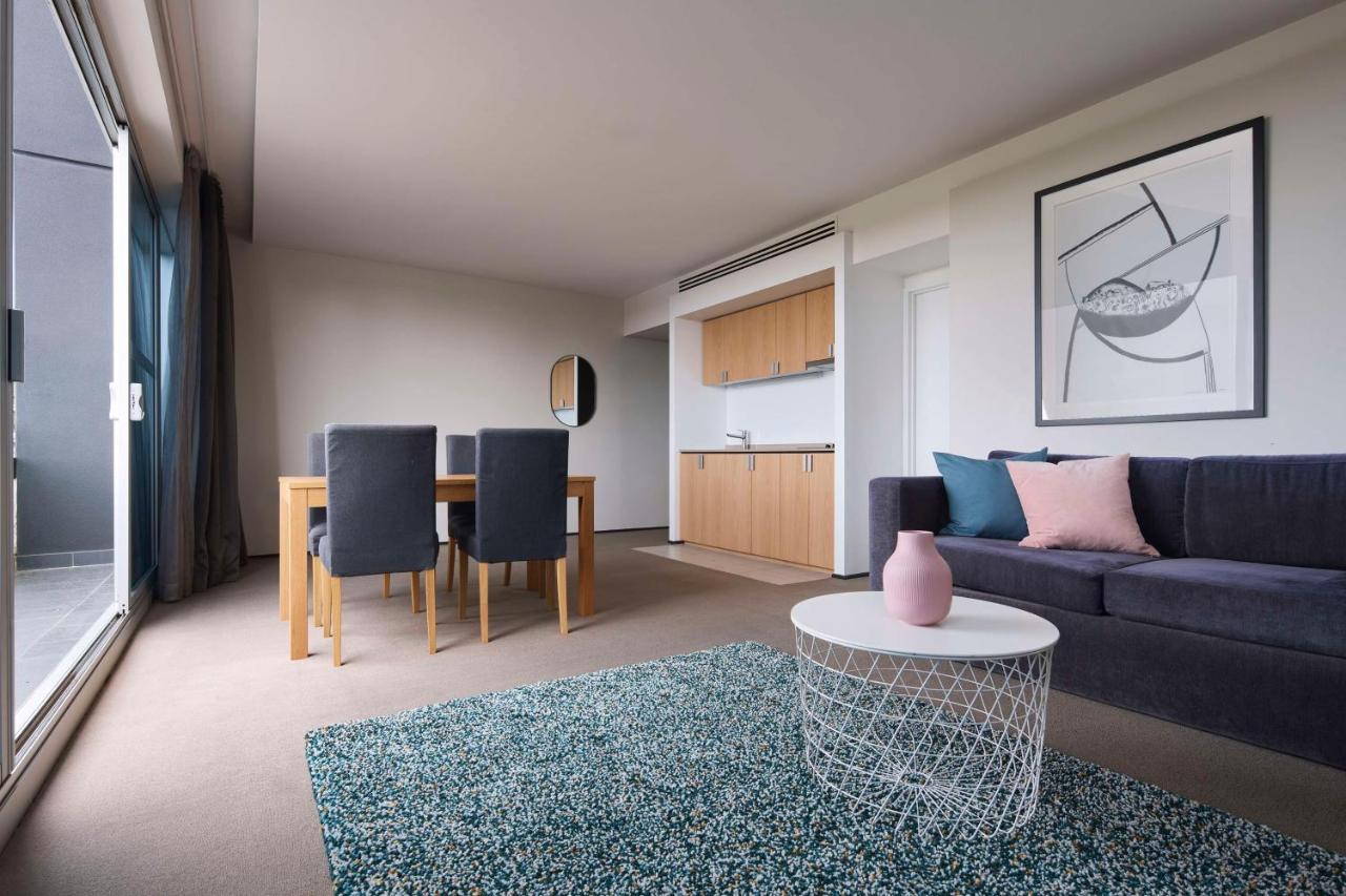 Atura Dandenong Hotel Doveton Bagian luar foto