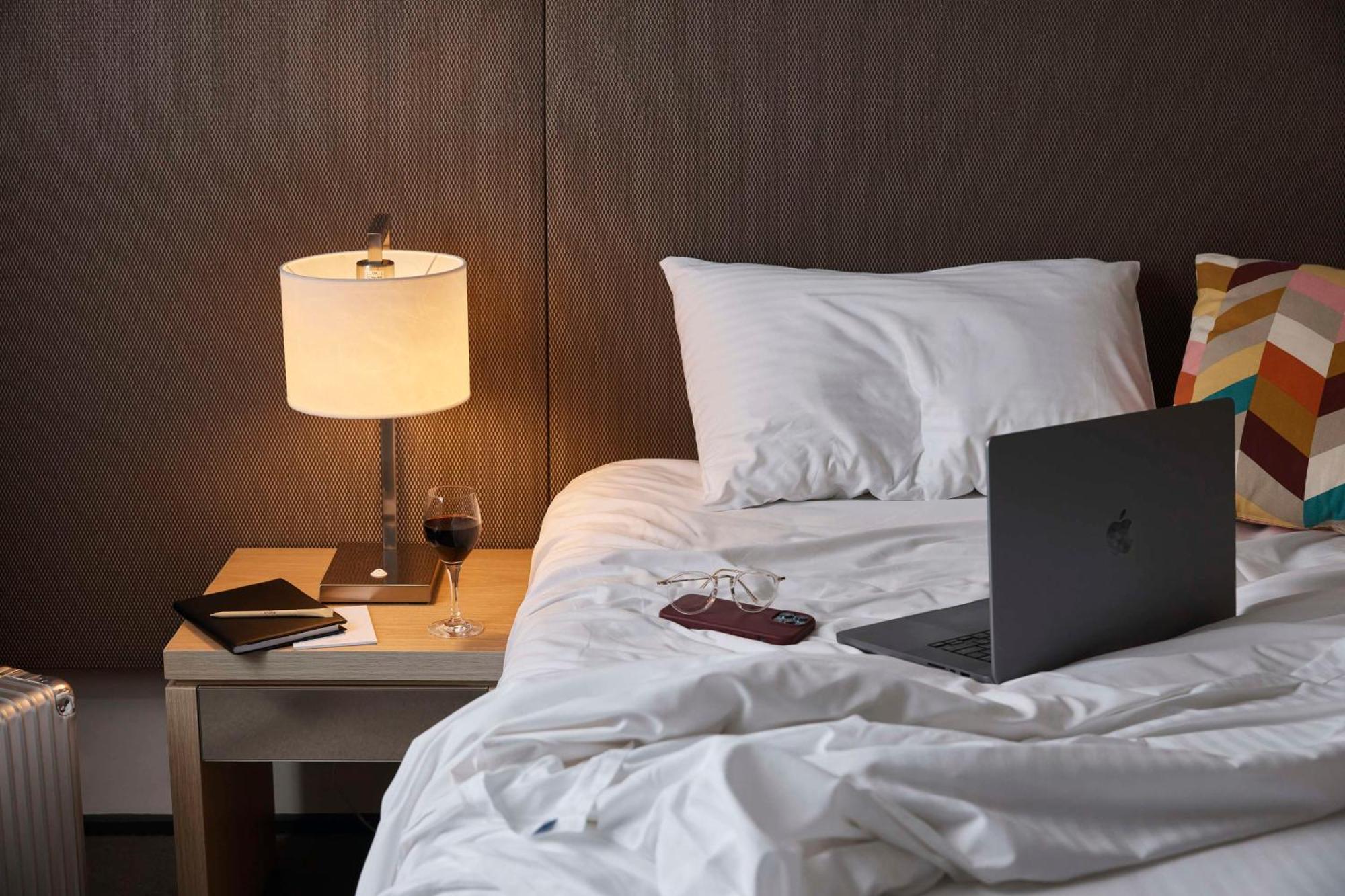 Atura Dandenong Hotel Doveton Bagian luar foto